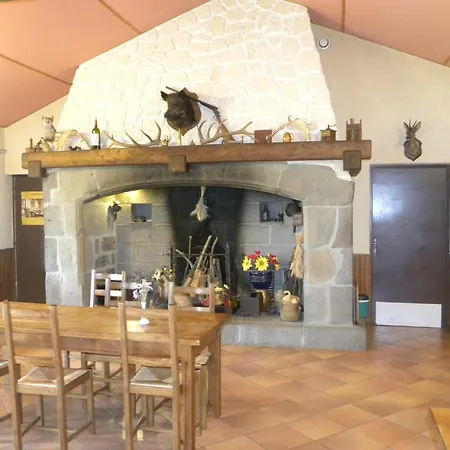 Les Volpilières Bed & Breakfast Ruynes-en-Margeride