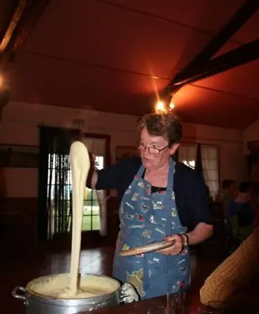 Les Volpilieres Bed & Breakfast *