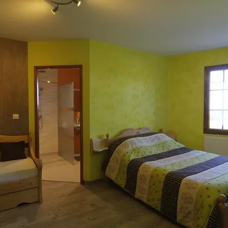 Les Volpilieres Bed & Breakfast